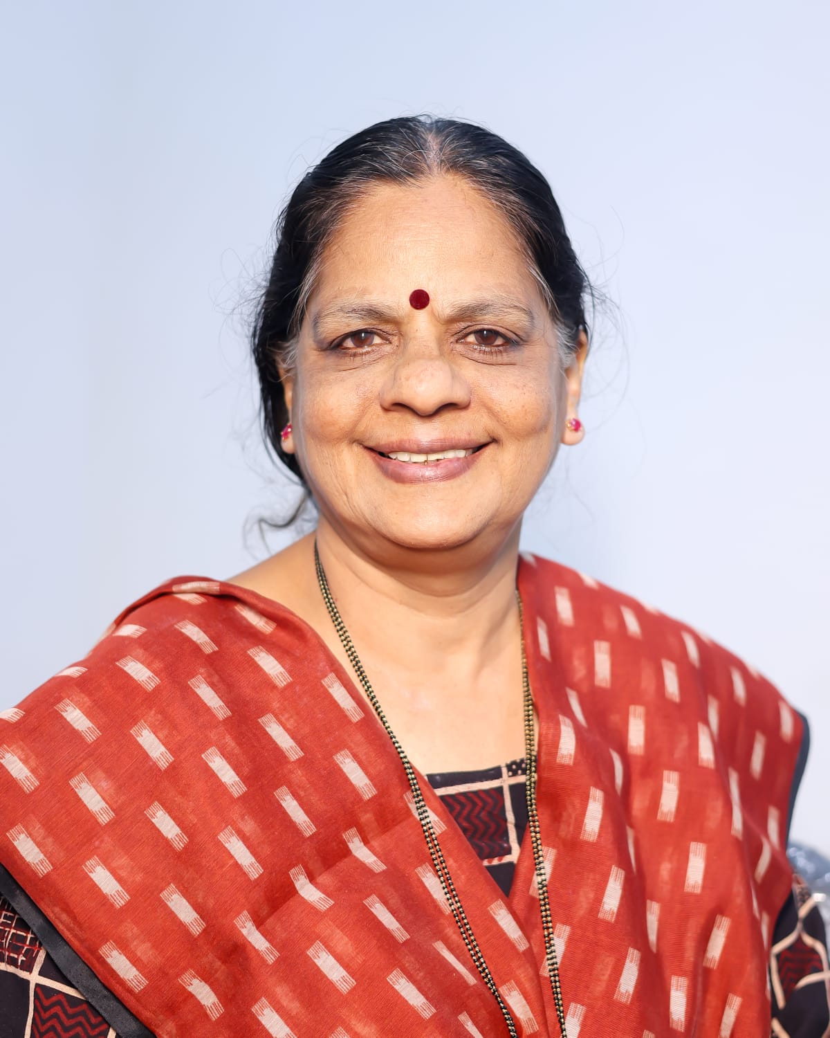 Adv. Mrs. Yojana Vijaykumar Shah